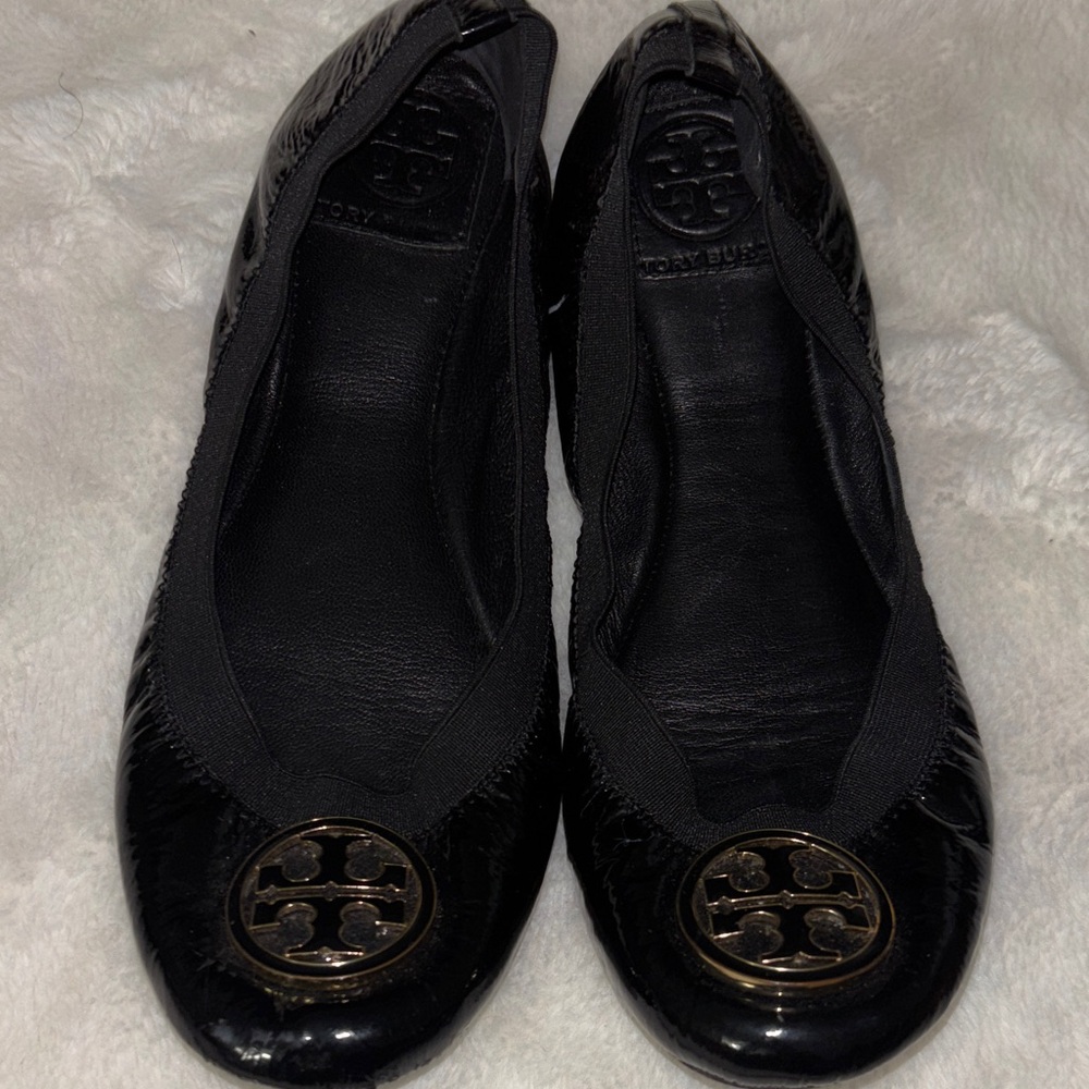 Tory Burch Black Patent Logo Round-Toe Ballet Flats
